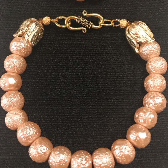 🥰 Necklace, Bracelet and Earring Set 🥰 - Picture 2 of 6